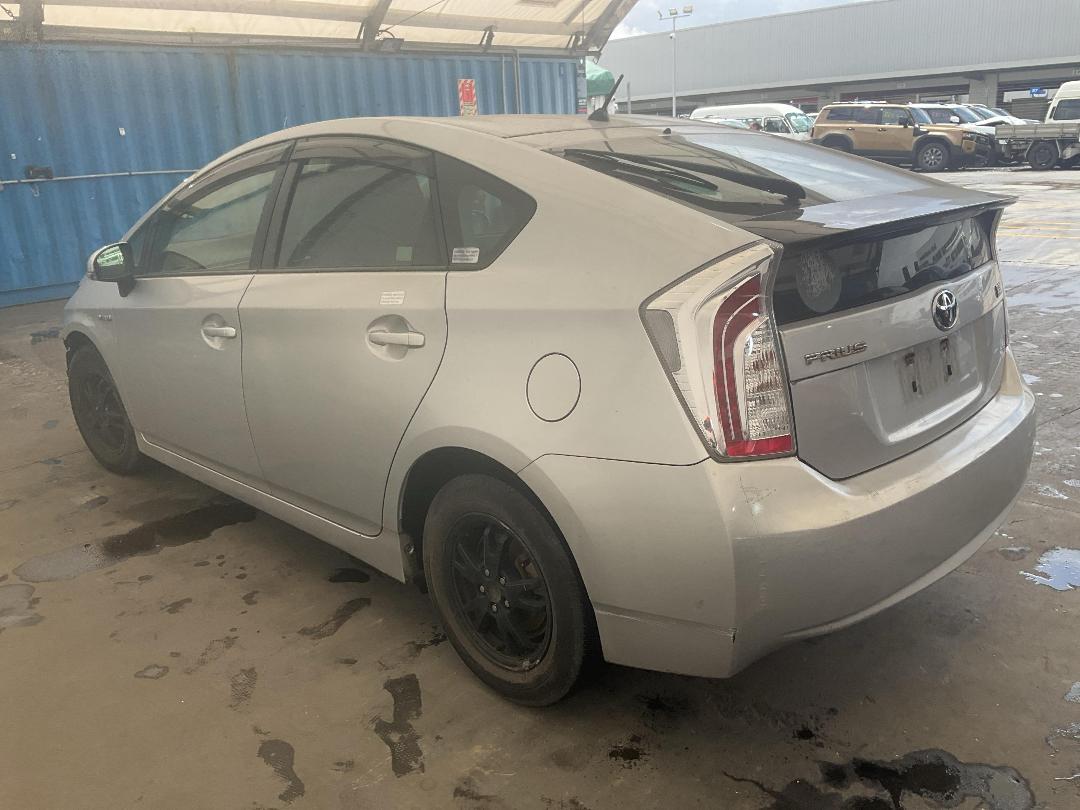 Photo '4' of Toyota Prius