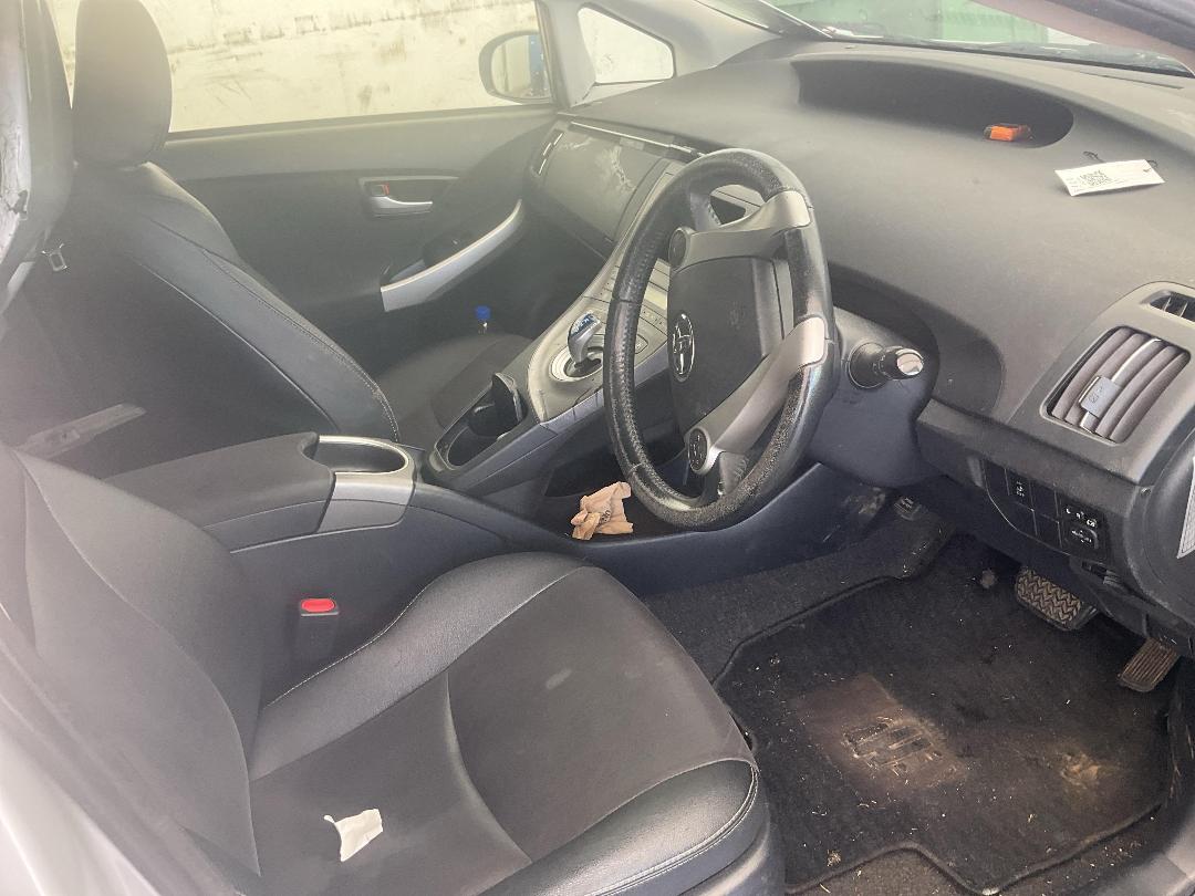 Photo '8' of Toyota Prius