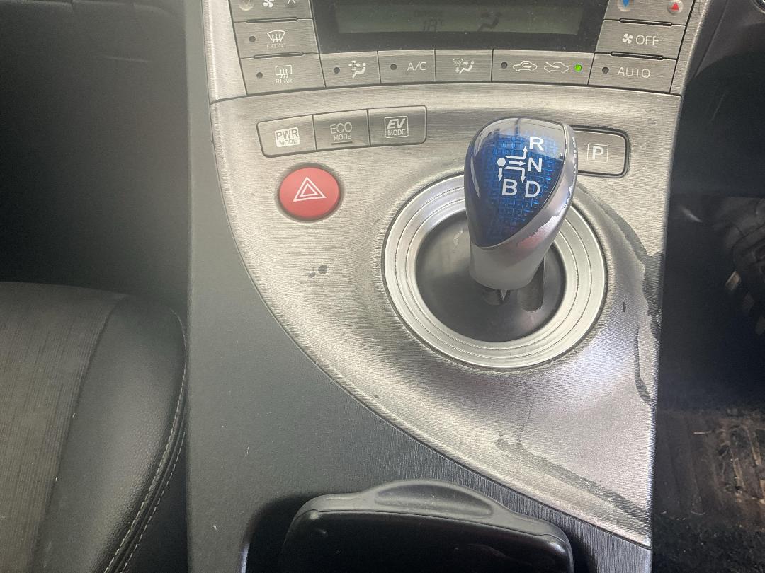 Photo '11' of Toyota Prius