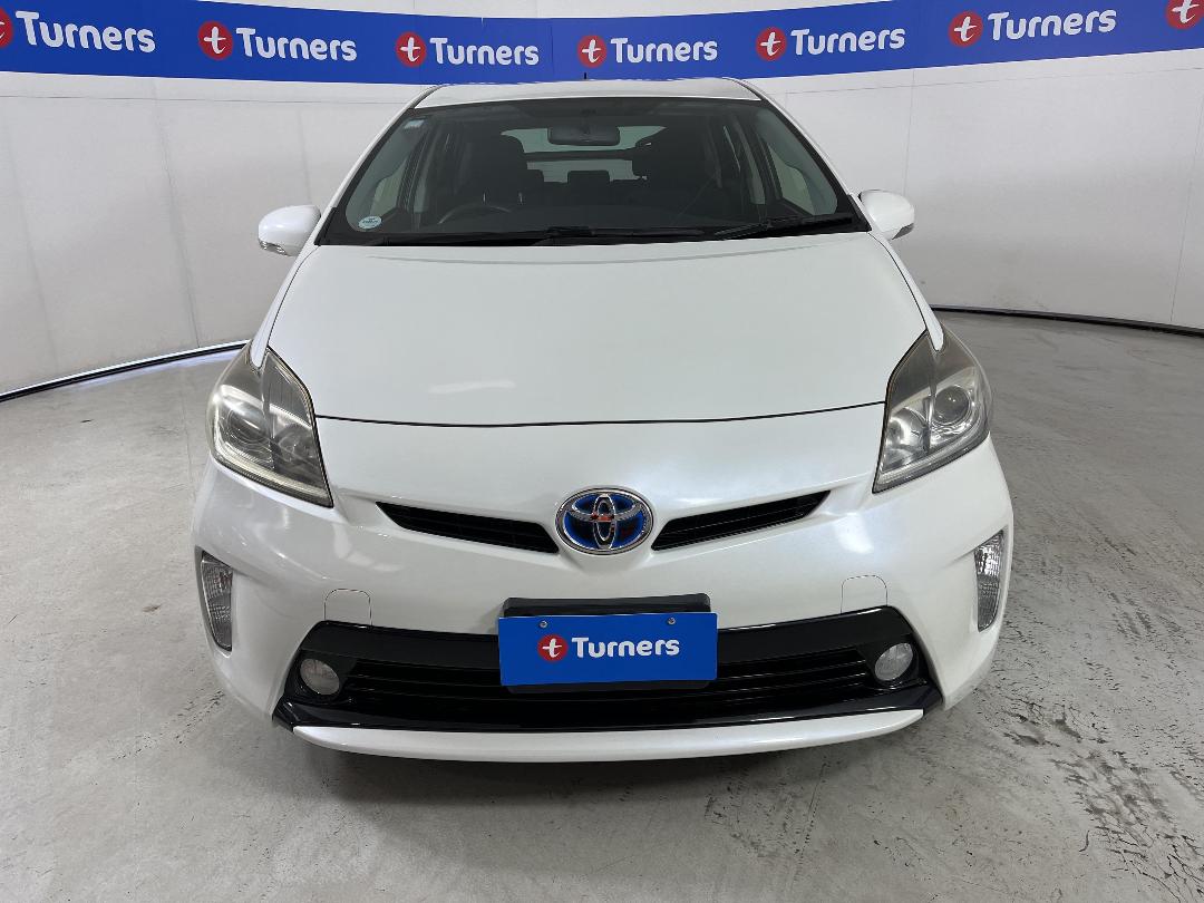 Photo '2' of Toyota Prius