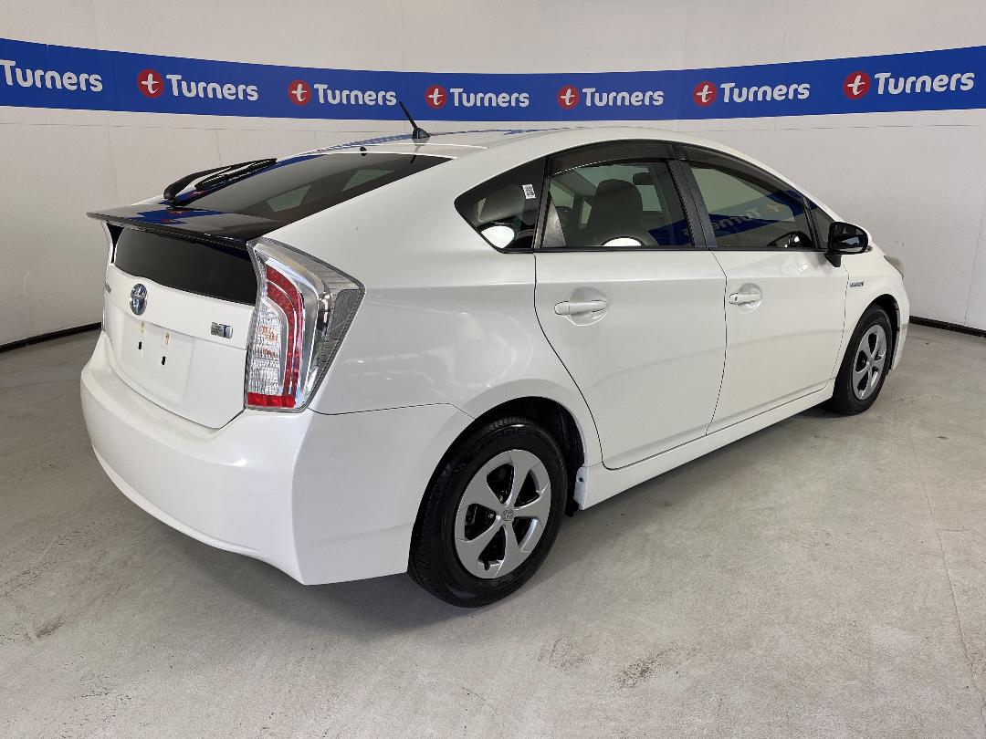 Photo '7' of Toyota Prius