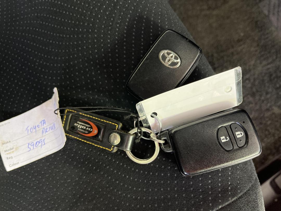 Photo '22' of Toyota Prius