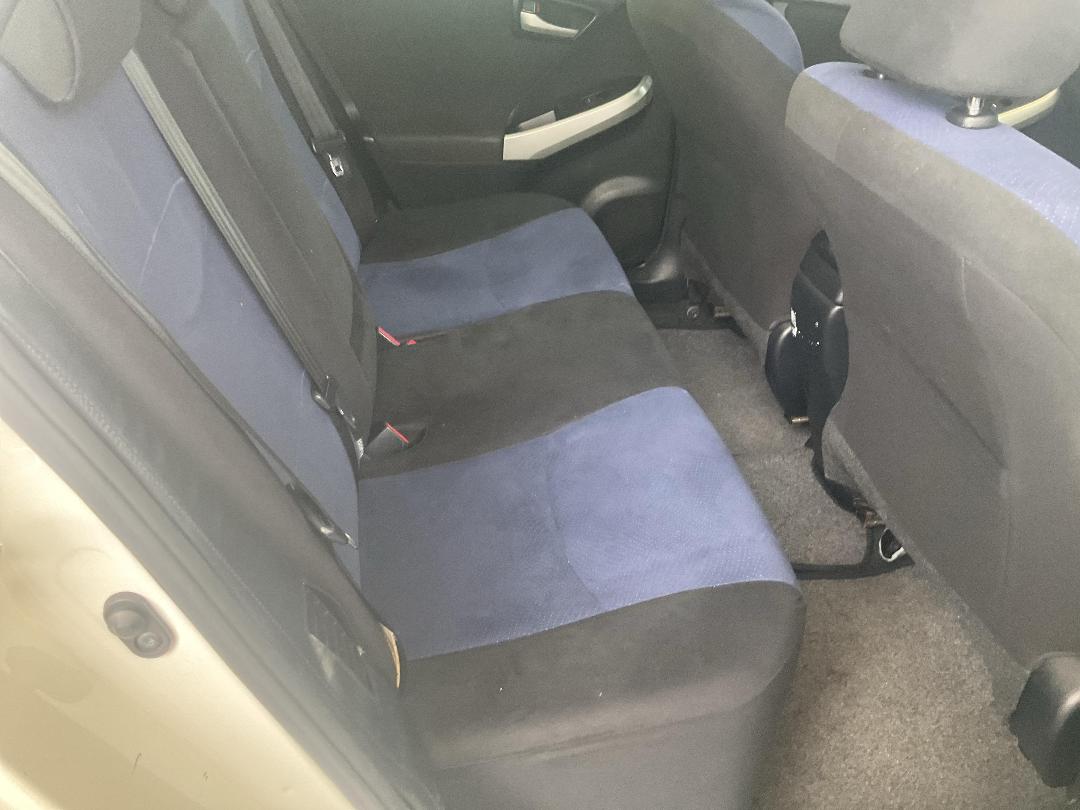 Photo '6' of Toyota Prius Hybrid