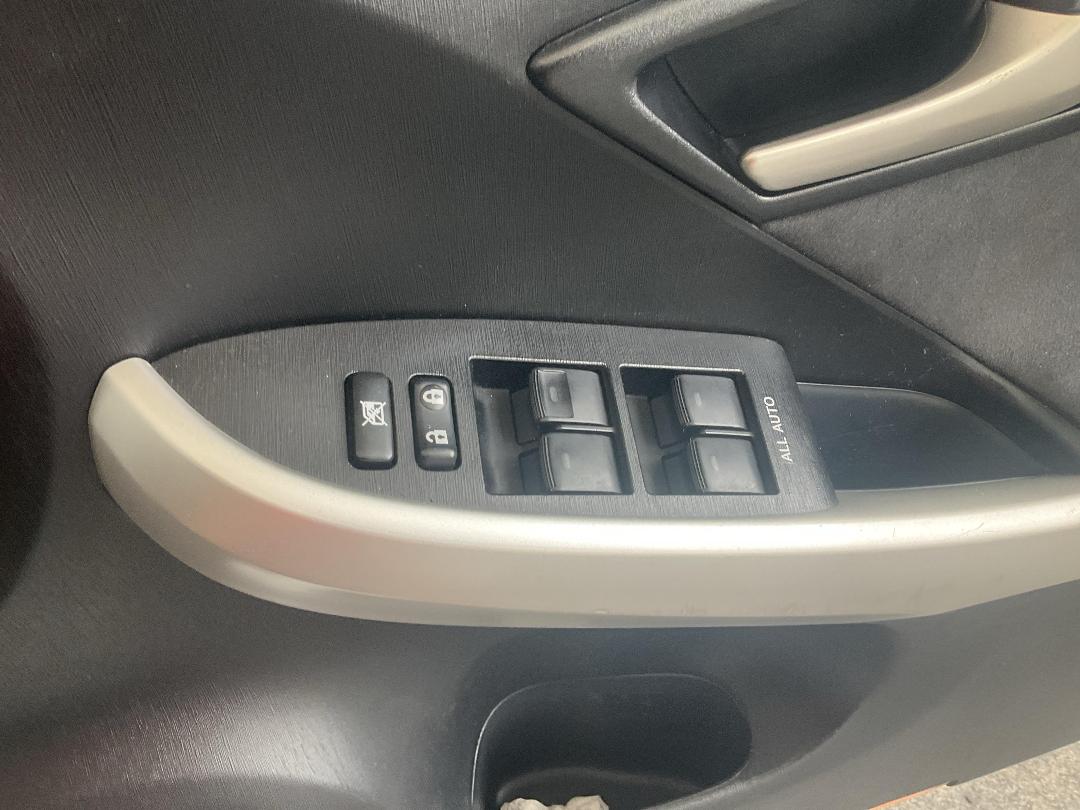 Photo '8' of Toyota Prius Hybrid