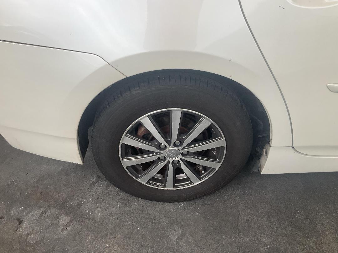 Photo '17' of Toyota Prius Hybrid