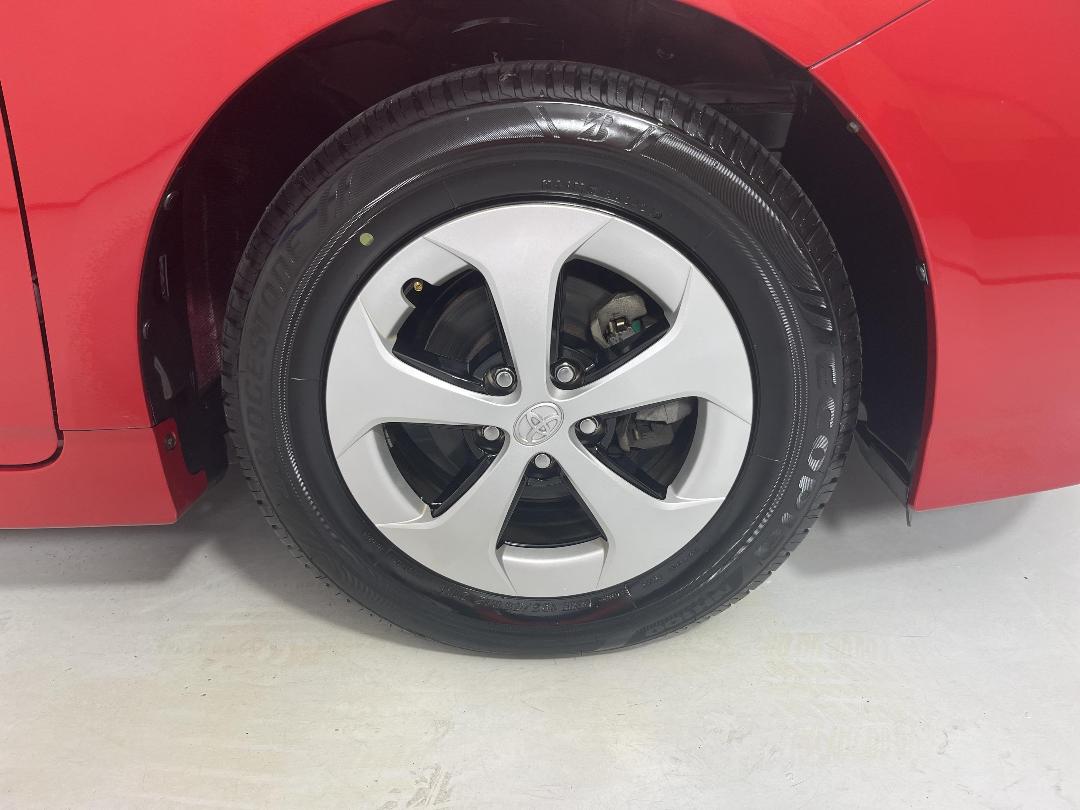 Photo '9' of Toyota Prius