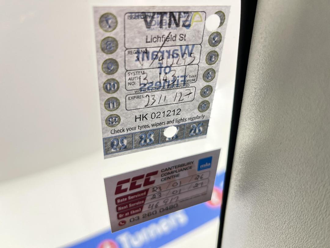 Photo '23' of Toyota Prius