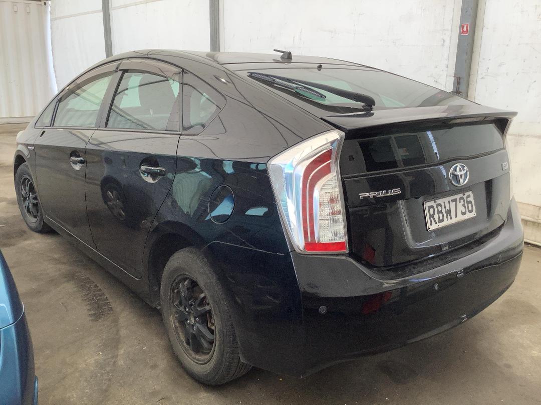 Photo '7' of Toyota Prius Photo '7' of Toyota Prius