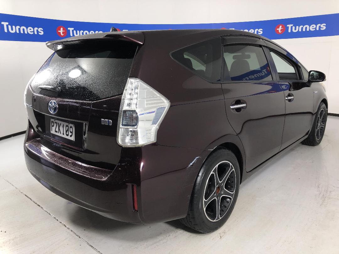 Photo '7' of Toyota Prius Photo '7' of Toyota Prius