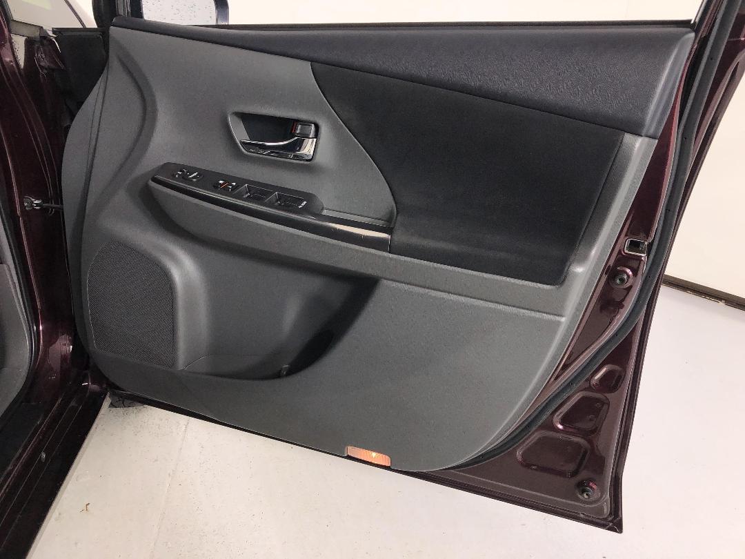 Photo '15' of Toyota Prius Photo '15' of Toyota Prius