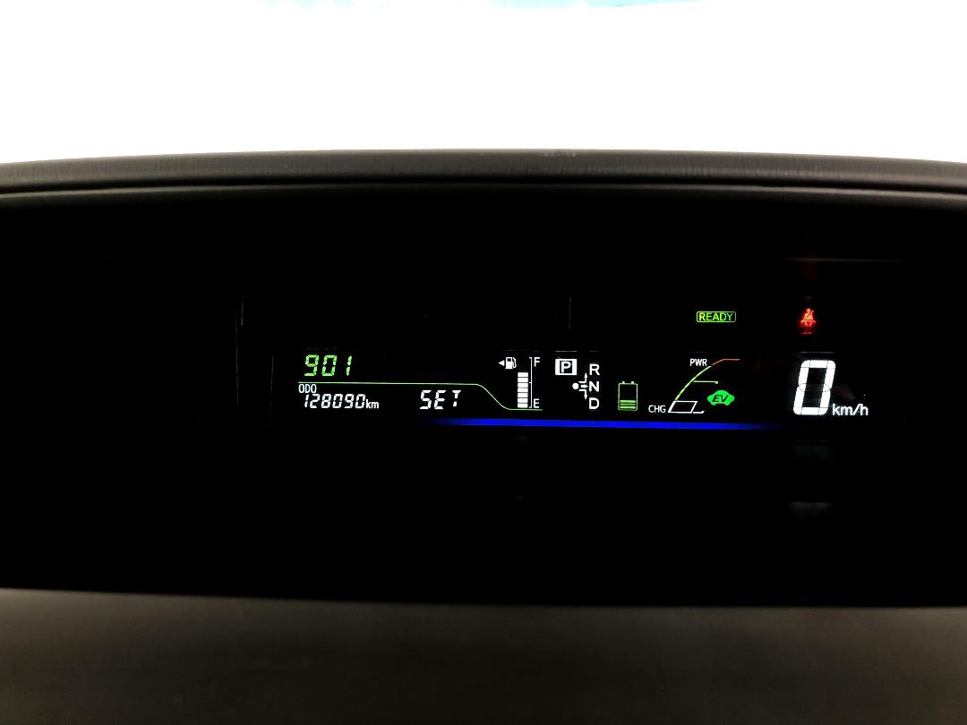 Photo '21' of Toyota Prius Photo '21' of Toyota Prius