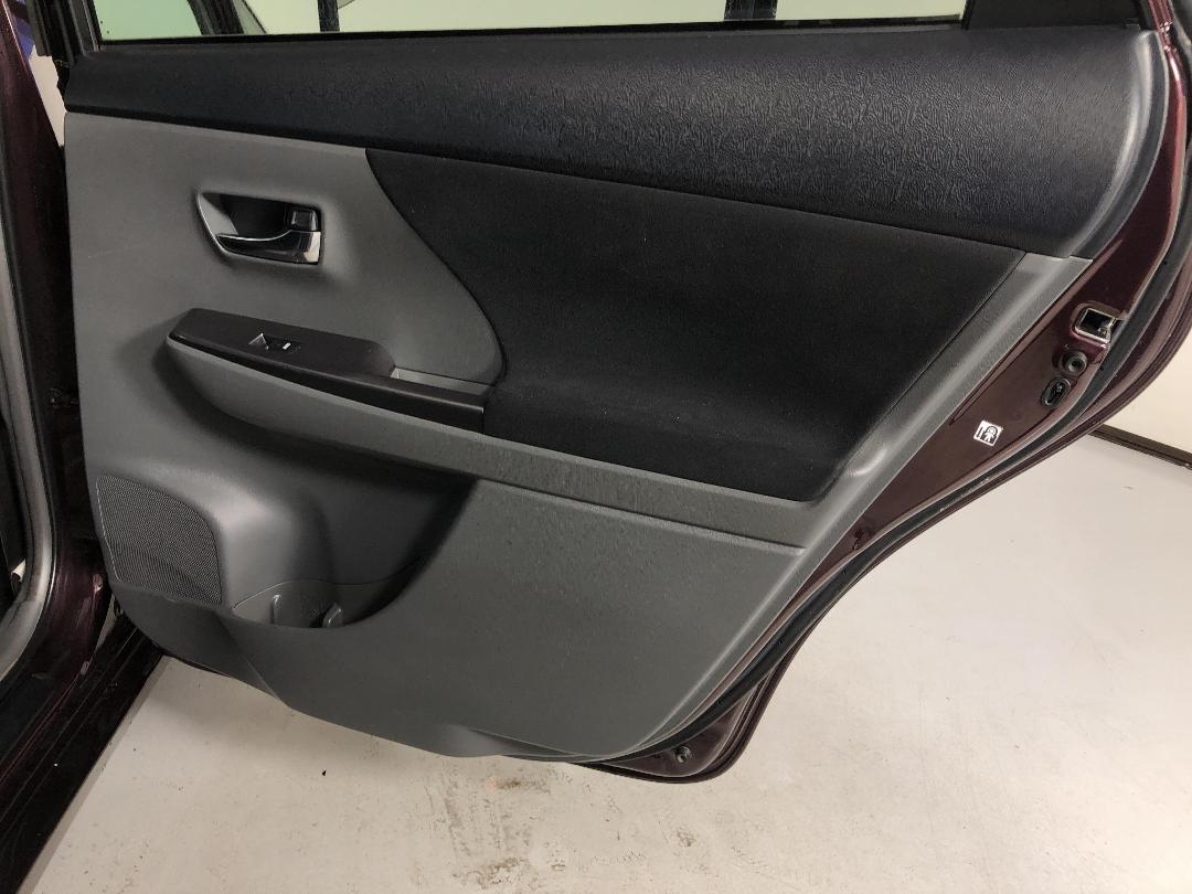 Photo '19' of Toyota Prius Photo '19' of Toyota Prius