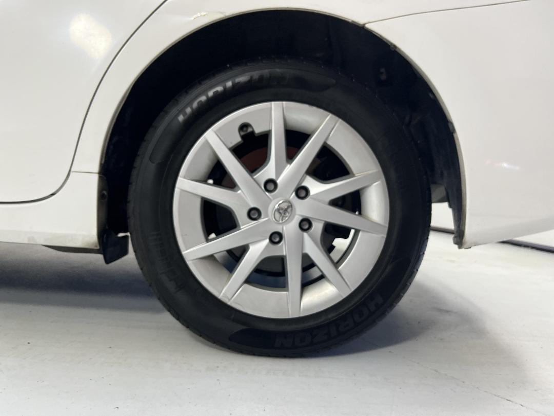 Photo '11' of Toyota Prius Photo '11' of Toyota Prius