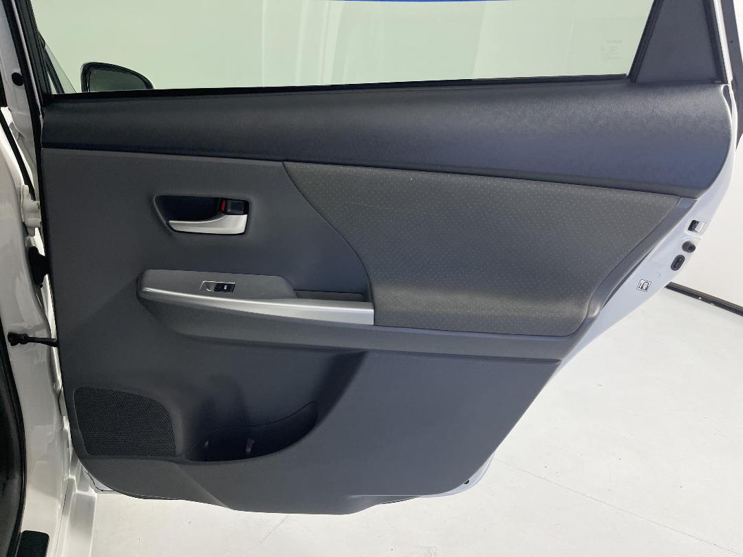 Photo '19' of Toyota Prius Photo '19' of Toyota Prius