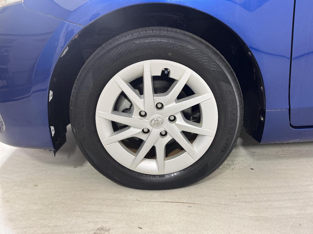 Photo '10' of Toyota Prius