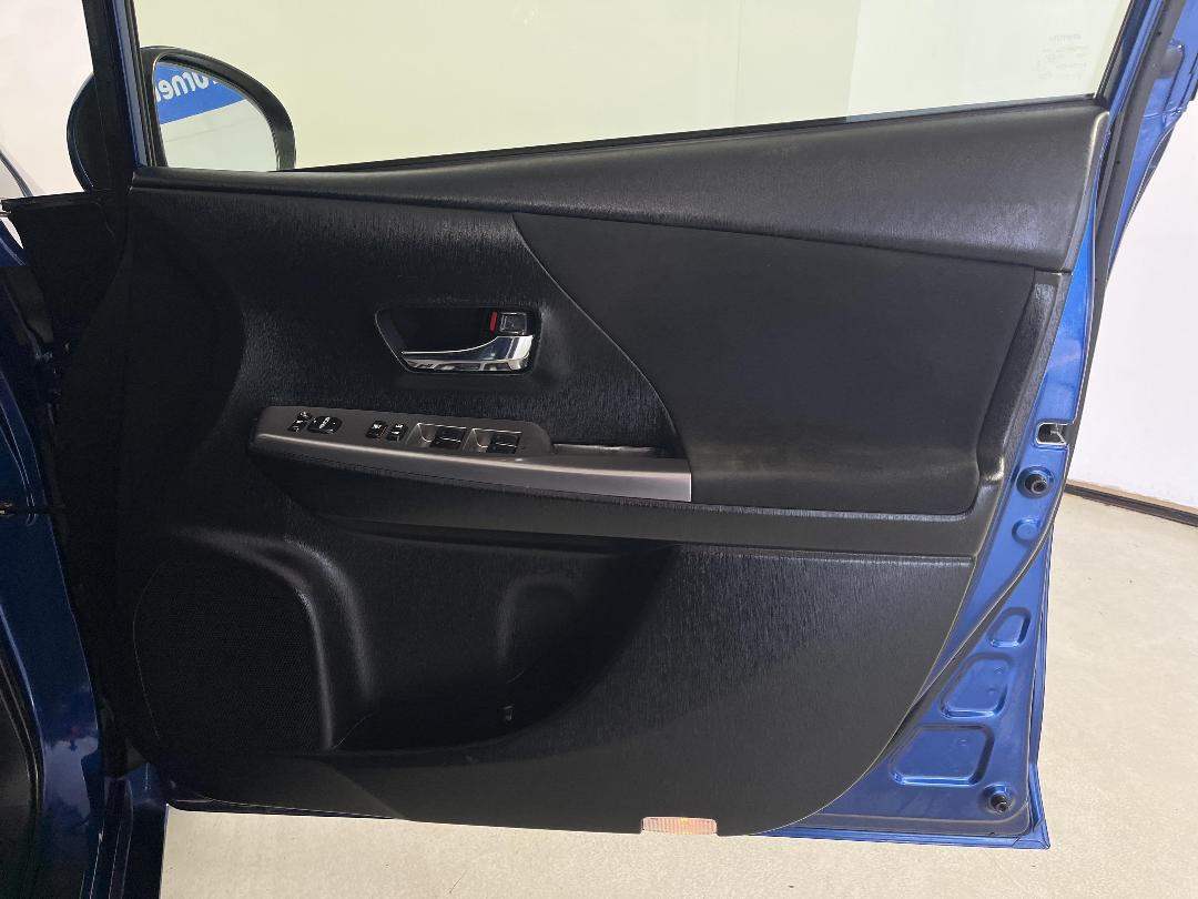 Photo '15' of Toyota Prius