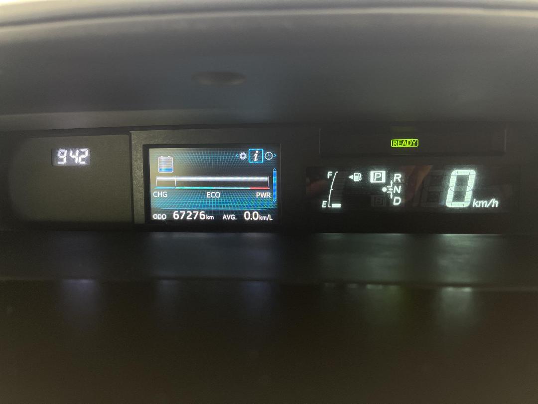 Photo '21' of Toyota Prius