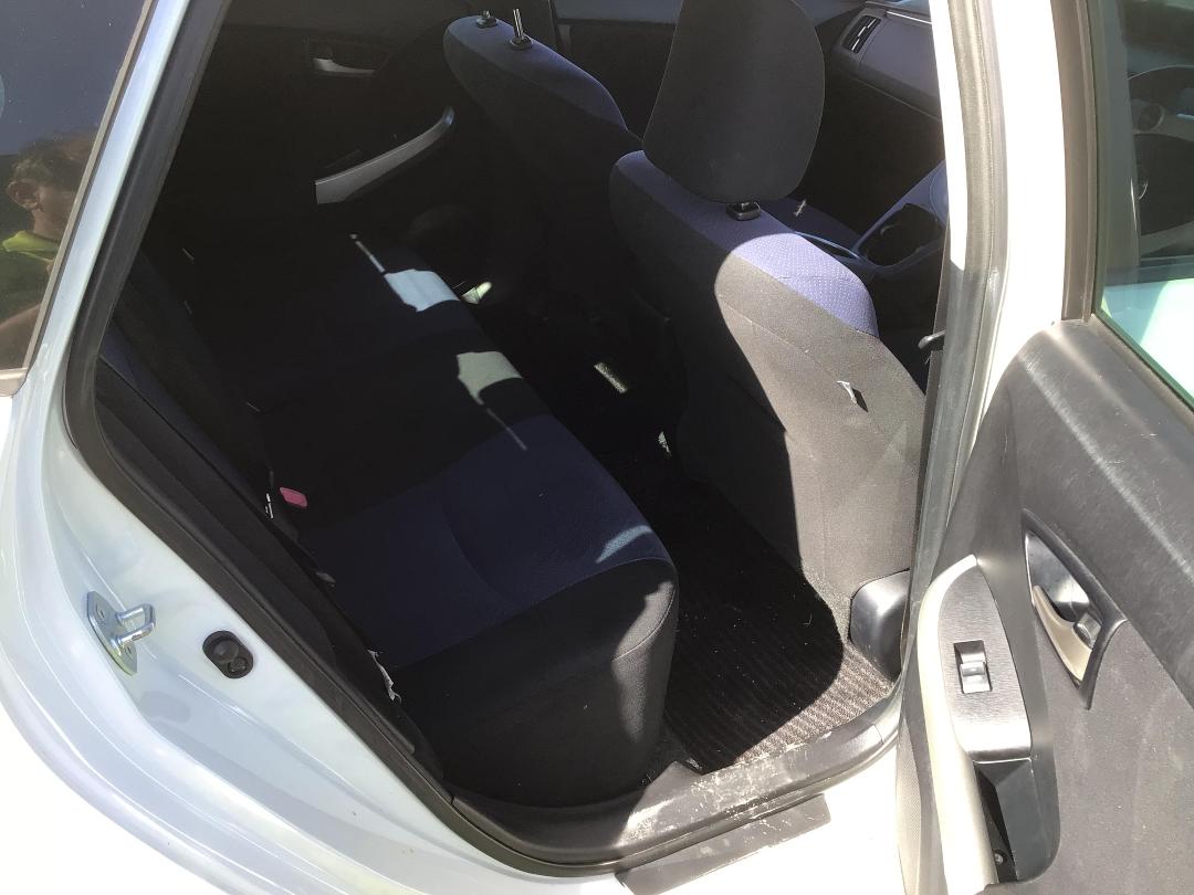 Photo '10' of Toyota Prius Hybrid Photo '10' of Toyota Prius Hybrid