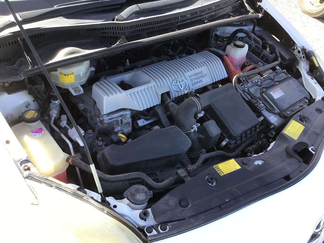 Photo '17' of Toyota Prius Hybrid Photo '17' of Toyota Prius Hybrid