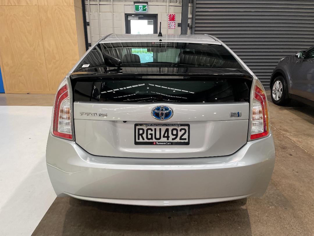 Photo '6' of Toyota Prius