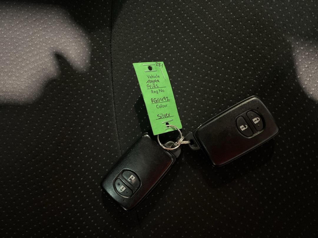 Photo '22' of Toyota Prius