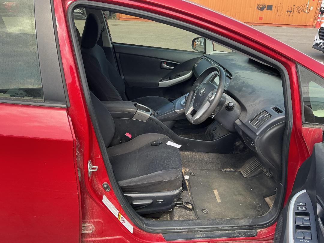 Photo '14' of Toyota Prius