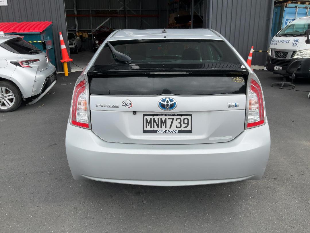 Photo '6' of Toyota Prius Hyrbid Photo '6' of Toyota Prius Hyrbid