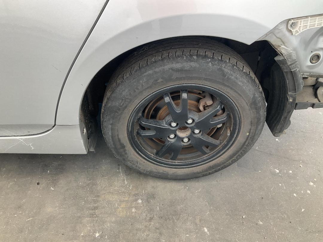 Photo '9' of Toyota Prius