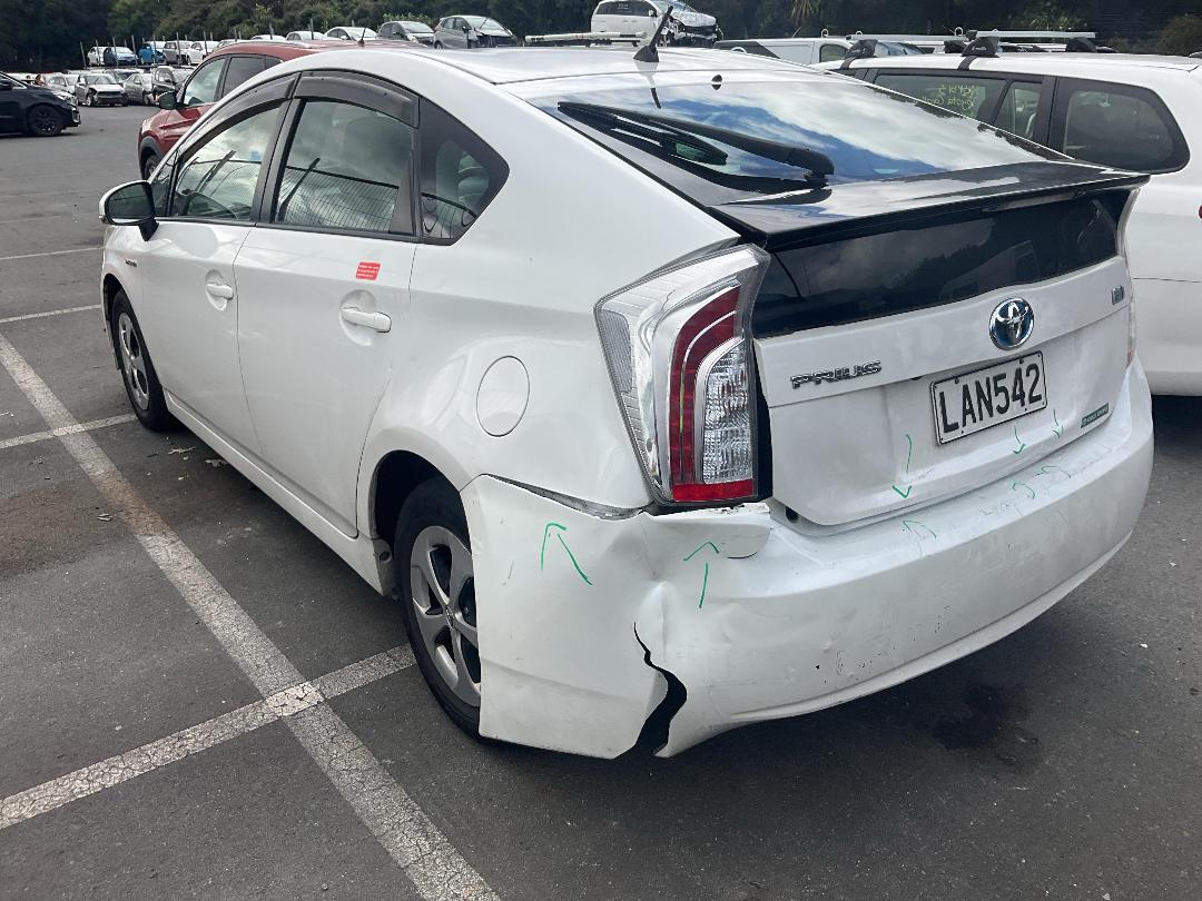 Photo '3' of Toyota Prius Hybrid Photo '3' of Toyota Prius Hybrid