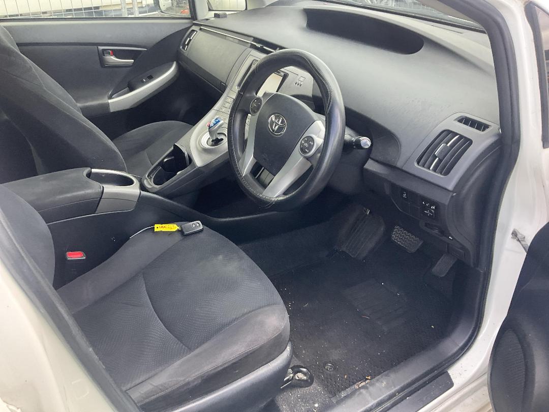 Photo '12' of Toyota Prius Hybrid Photo '12' of Toyota Prius Hybrid