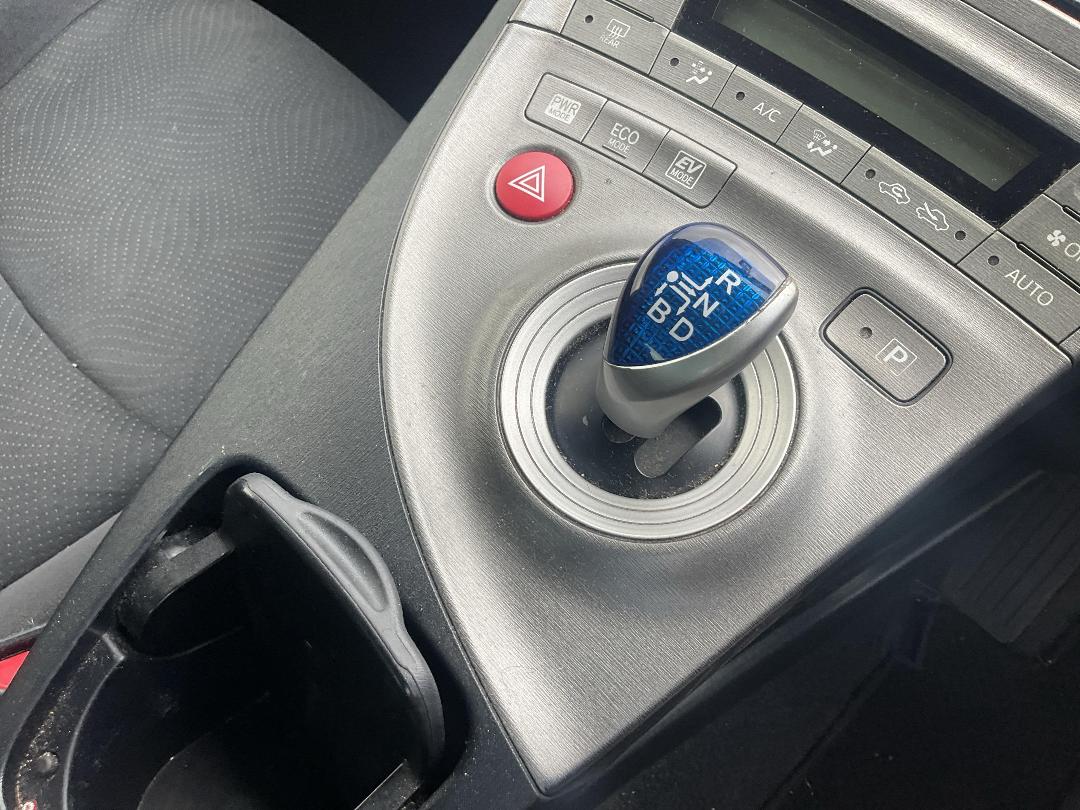 Photo '13' of Toyota Prius Hybrid Photo '13' of Toyota Prius Hybrid