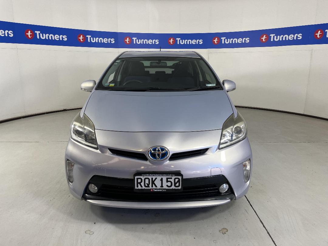 Photo '2' of Toyota Prius