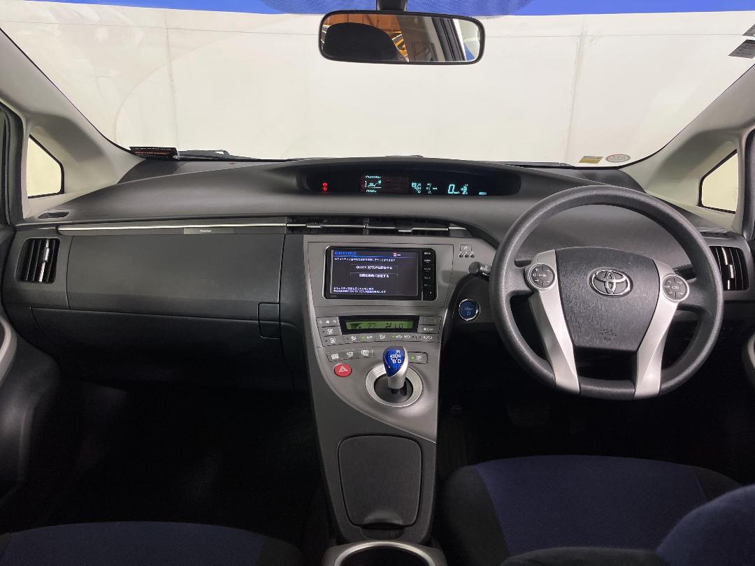 Photo '17' of Toyota Prius