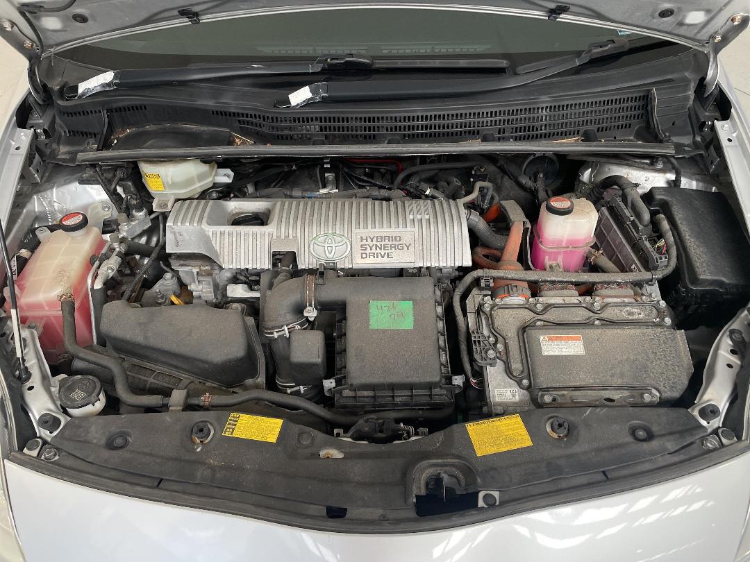 Photo '13' of Toyota Prius