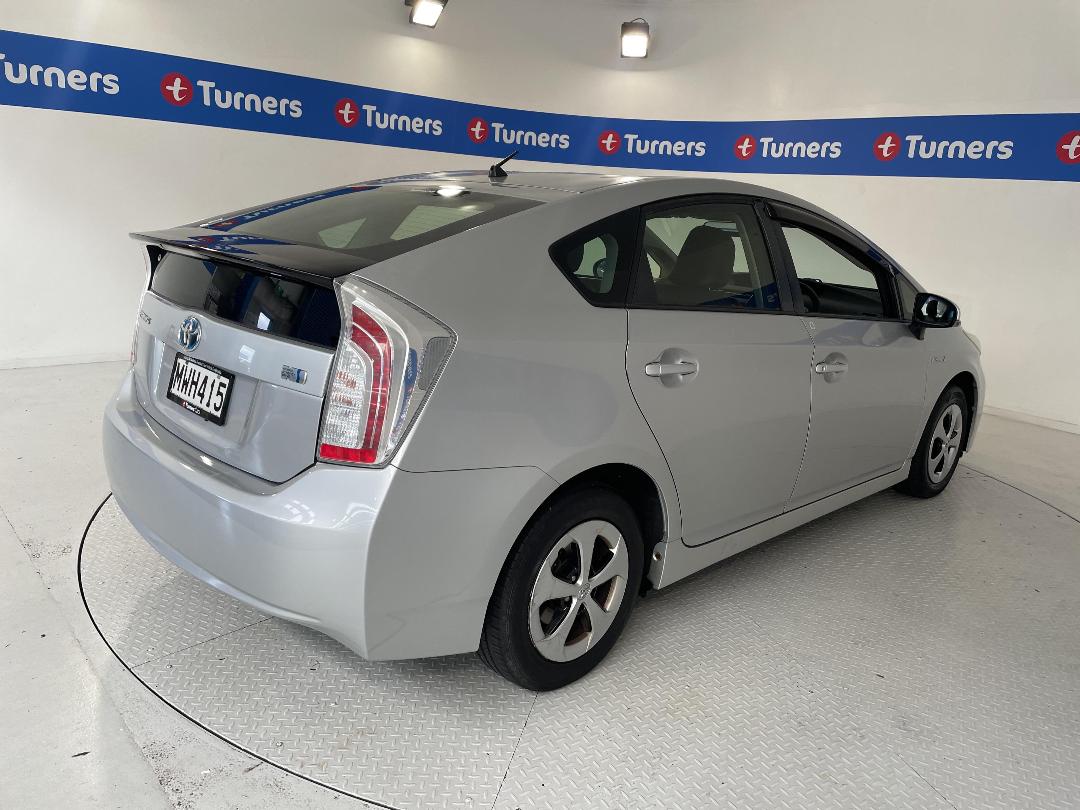 Photo '7' of Toyota Prius