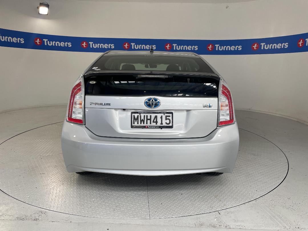 Photo '6' of Toyota Prius