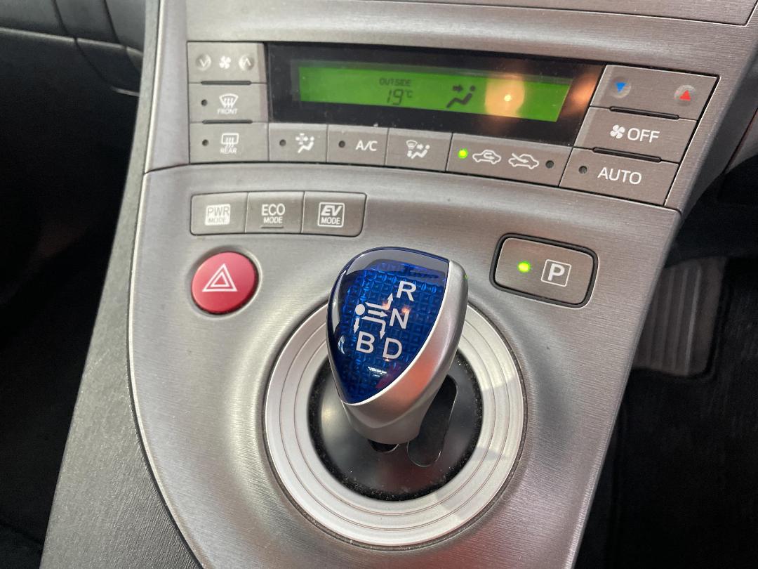 Photo '30' of Toyota Prius