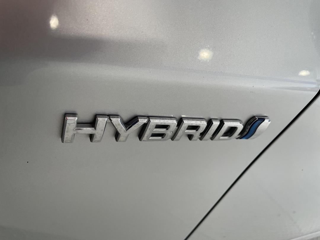 Photo '34' of Toyota Prius