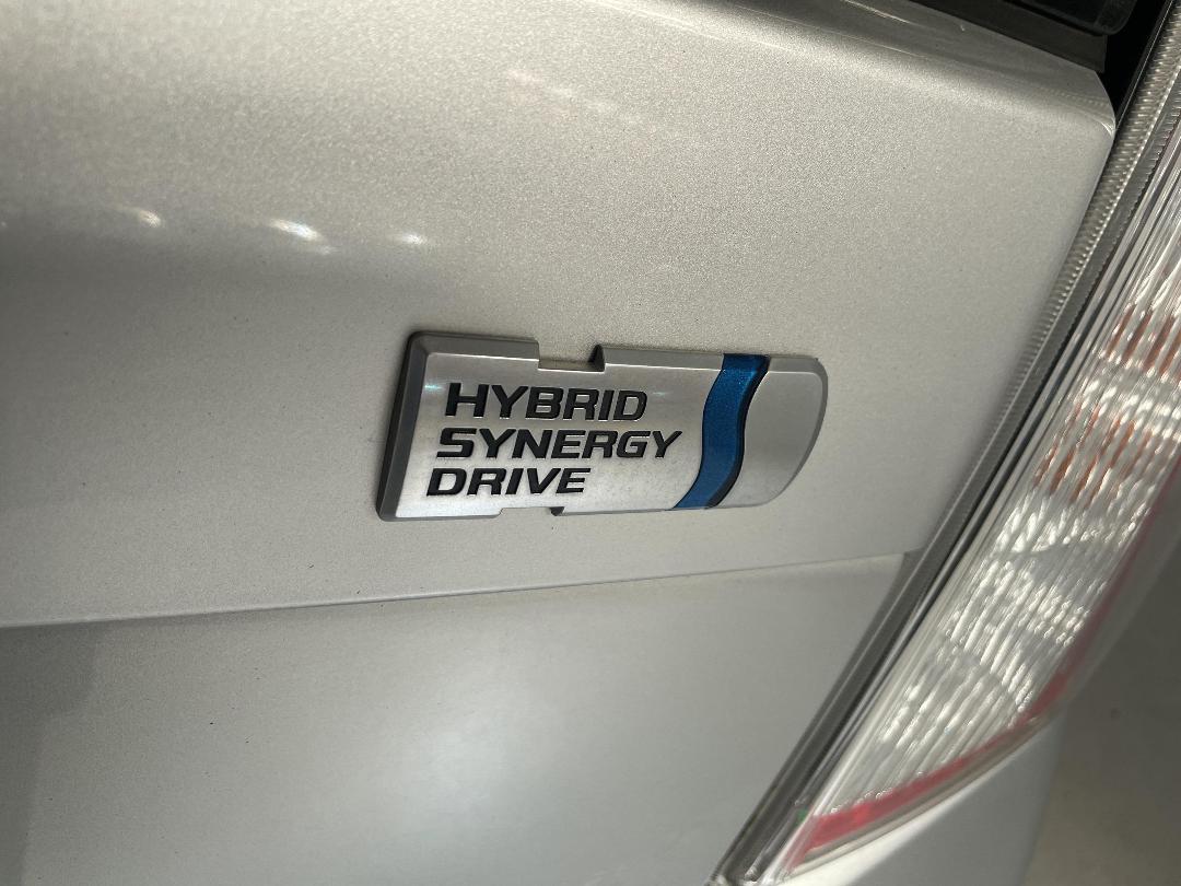 Photo '36' of Toyota Prius