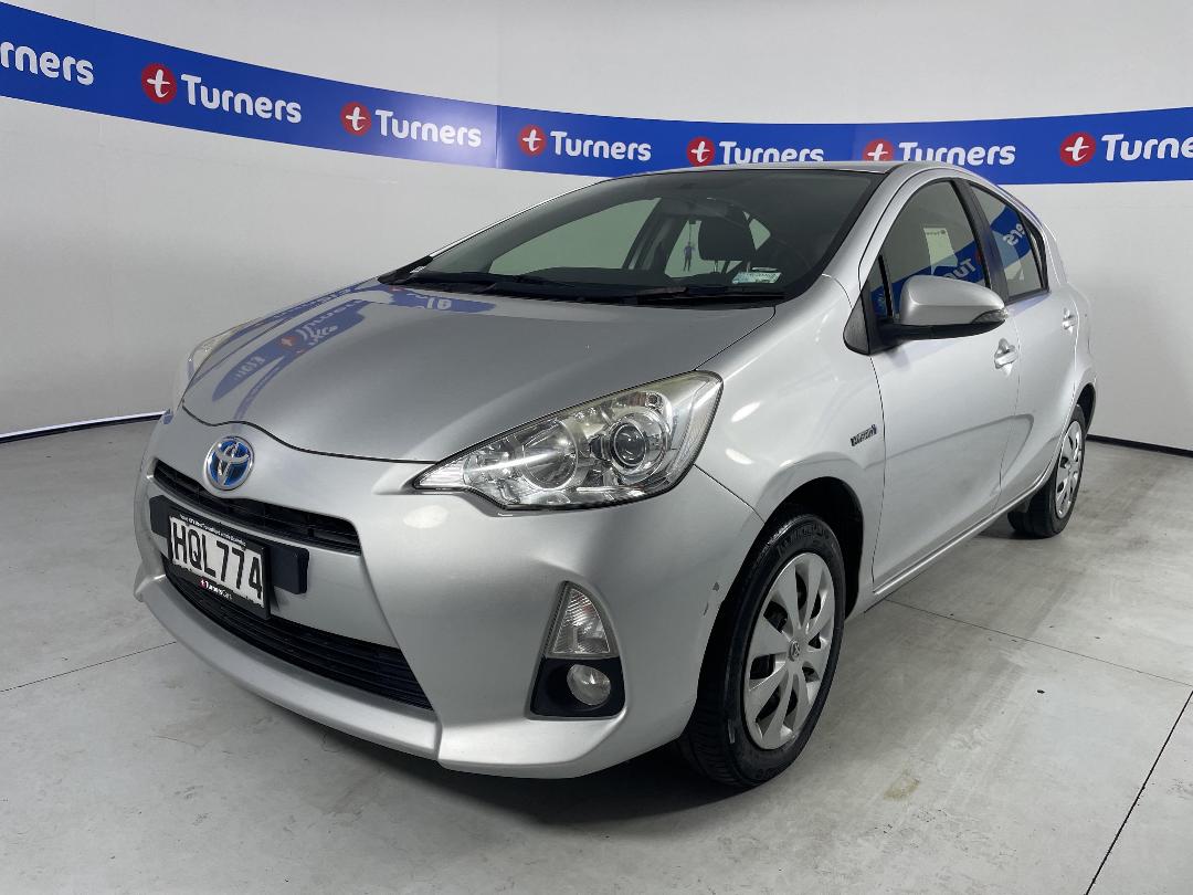 Photo '4' of Toyota Prius C Photo '4' of Toyota Prius C