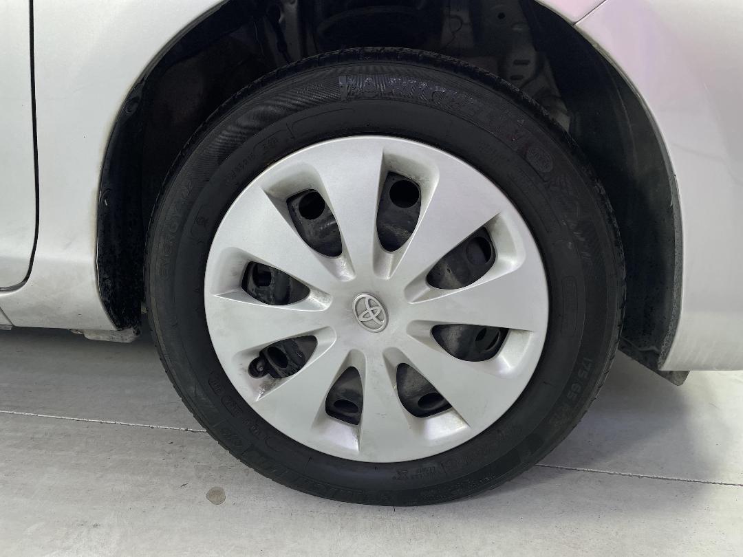 Photo '9' of Toyota Prius C Photo '9' of Toyota Prius C