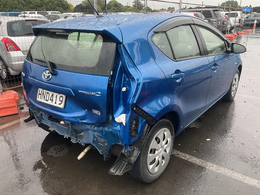 Photo '4' of Toyota Prius C