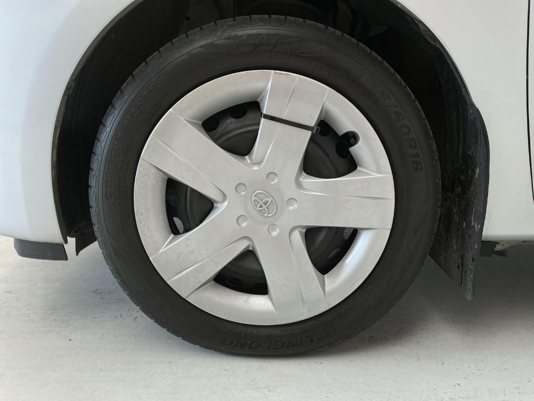 Photo '10' of Toyota Ractis