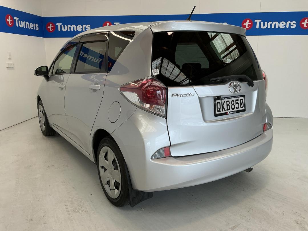 Photo '5' of Toyota Ractis