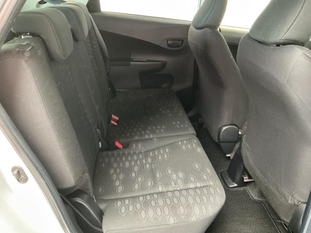 Photo '20' of Toyota Ractis