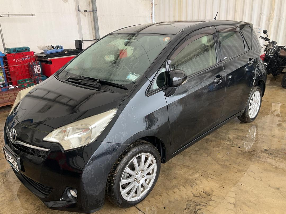 Photo '3' of Toyota Ractis Photo '3' of Toyota Ractis