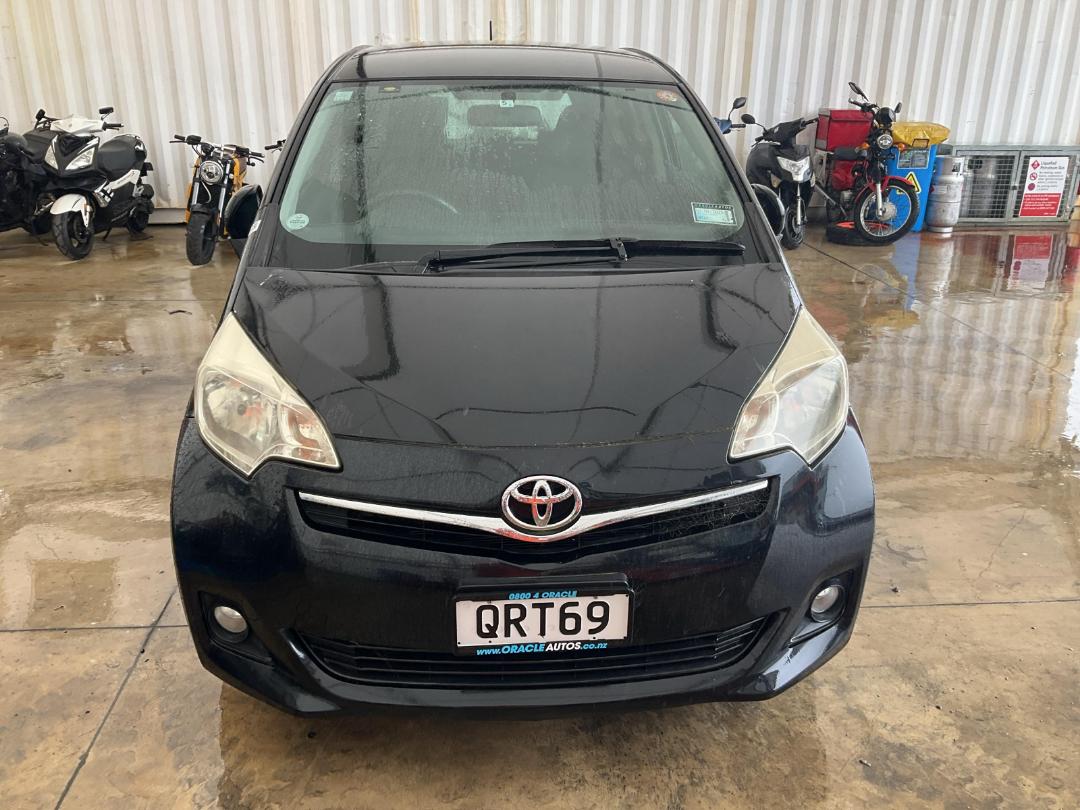 Photo '2' of Toyota Ractis Photo '2' of Toyota Ractis