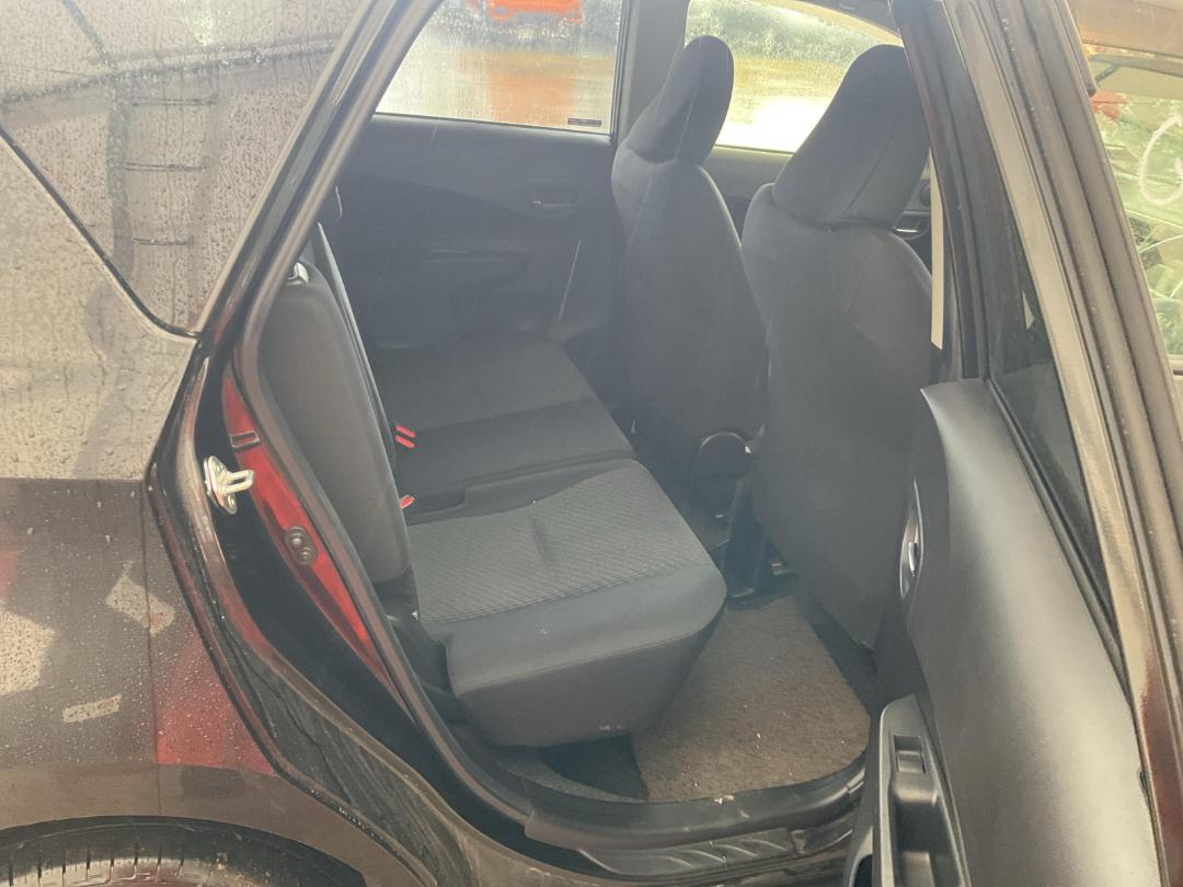 Photo '8' of Toyota Ractis Photo '8' of Toyota Ractis