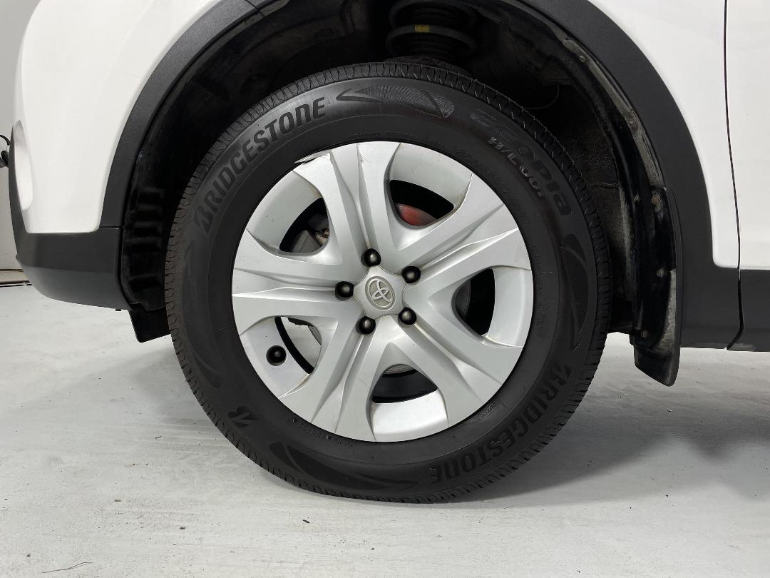 Photo '10' of Toyota Rav4