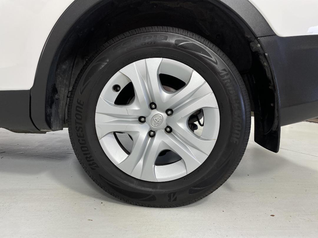 Photo '11' of Toyota Rav4